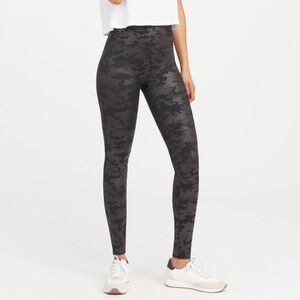 SPANX Camp Faux Leather Leggings